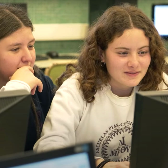 Anuncios en redes sociales para Colegio Calasanz